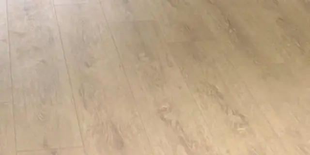 艾曼紐 花色